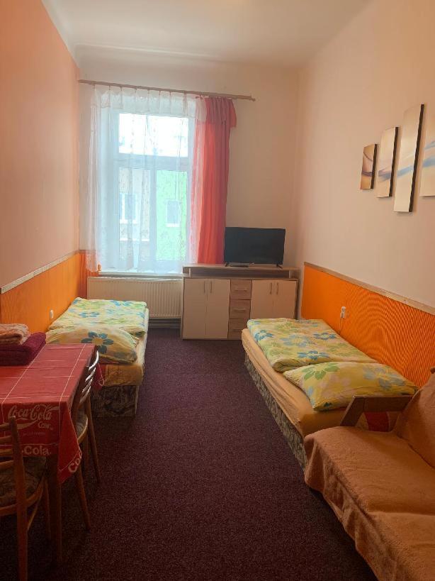 Penzion Rajf Krnov Esterno foto